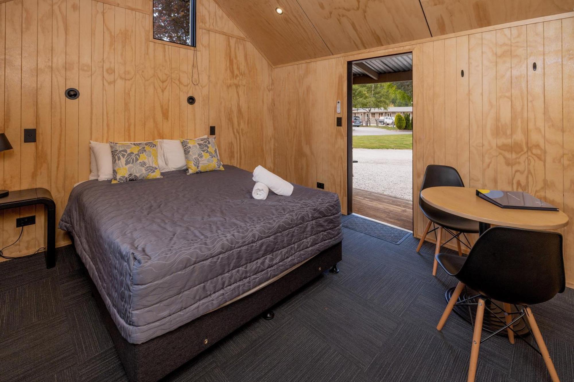 Queenstown Top 10 Holiday Park ภายนอก รูปภาพ