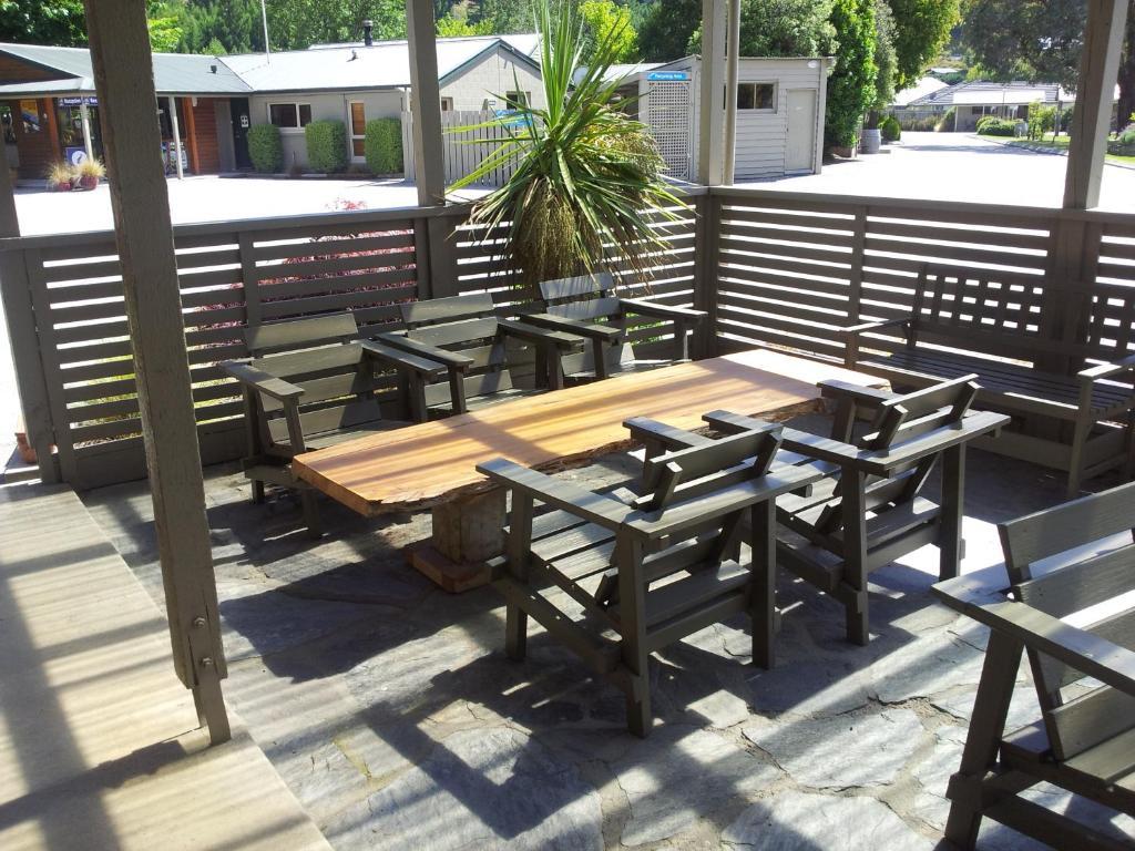 Queenstown Top 10 Holiday Park ภายนอก รูปภาพ