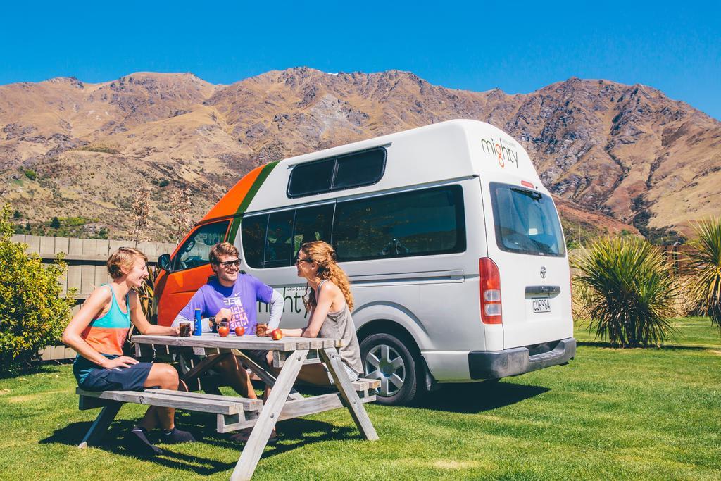 Queenstown Top 10 Holiday Park ภายนอก รูปภาพ