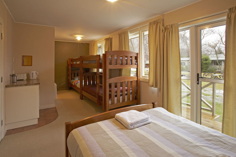 Queenstown Top 10 Holiday Park ภายนอก รูปภาพ