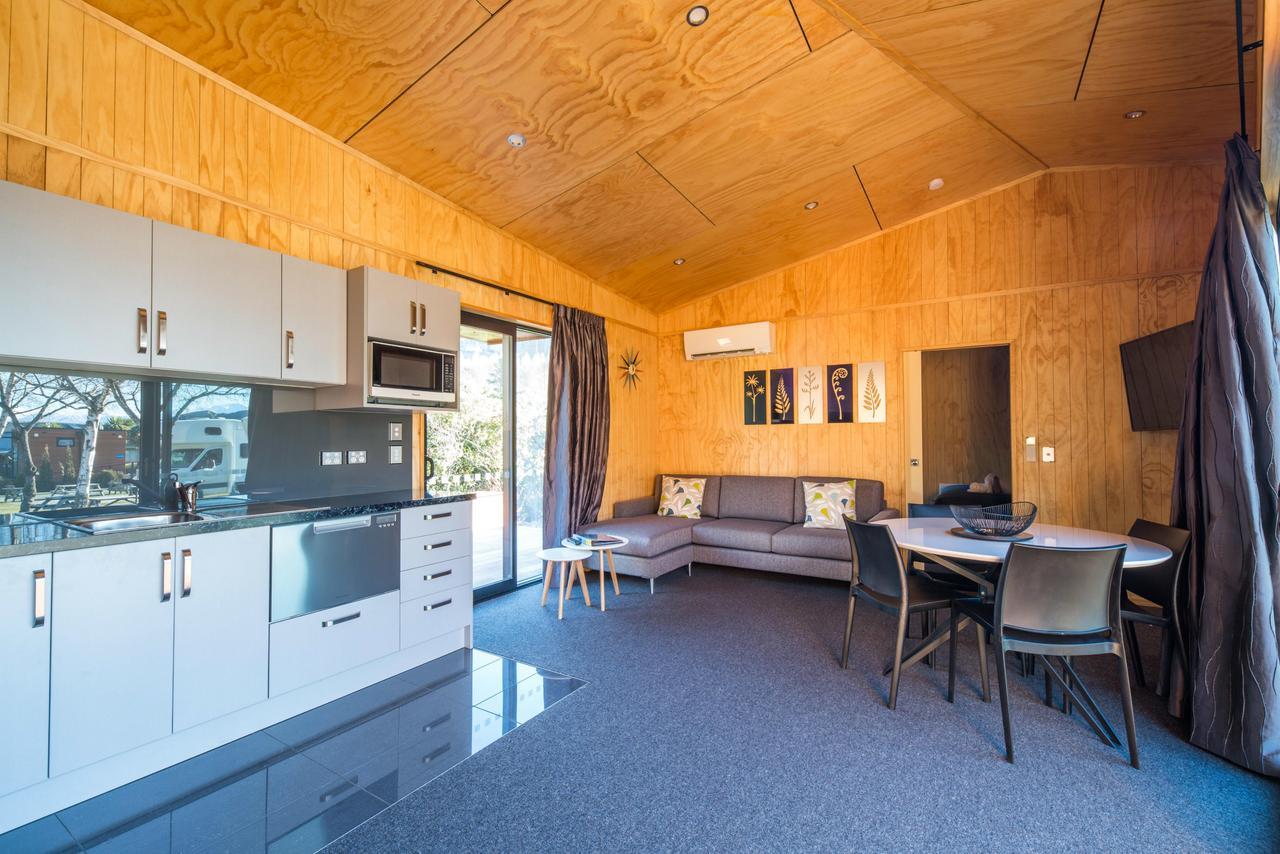 Queenstown Top 10 Holiday Park ภายนอก รูปภาพ